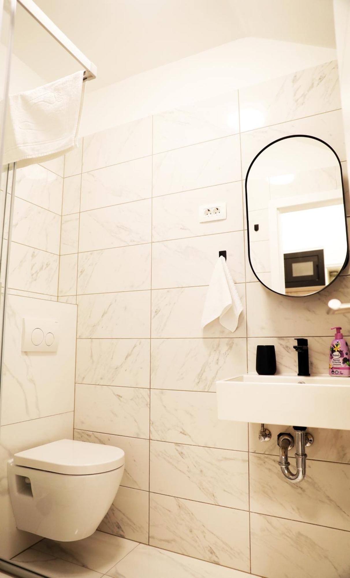 Apartment Fala - Self Check-In 0-24, Fast Wi Fi, City Center Zagabria Esterno foto